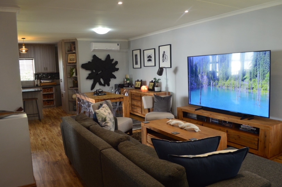 4 Bedroom Property for Sale in Wilkoppies North West